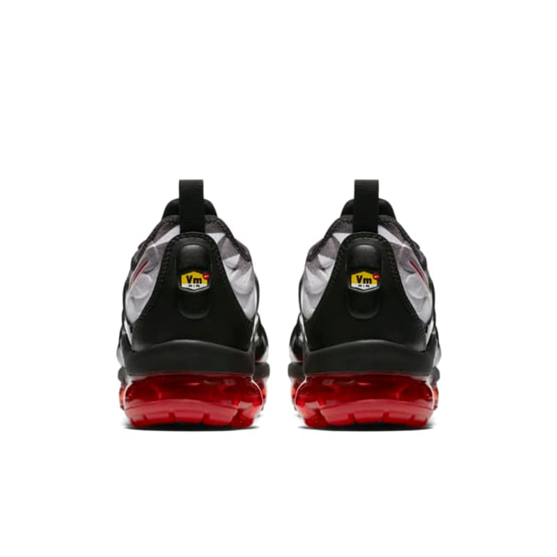 Air Vapormax Plus “Red Shark Tooth”