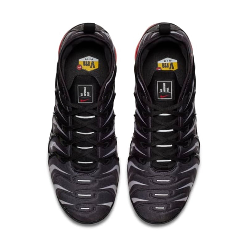 Air Vapormax Plus “Red Shark Tooth”